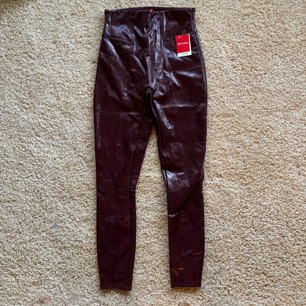 SPANX Faux Patent Leather Leggings in Ruby Size‎ Small